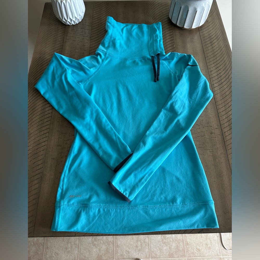 Nike Long Sleeve Athletic High-neck Pullover